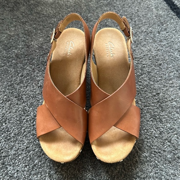 Clark’s women leather sandals - Picture 1 of 7